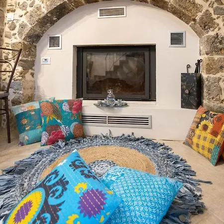 Casa di campagna Petrino Paradosiako